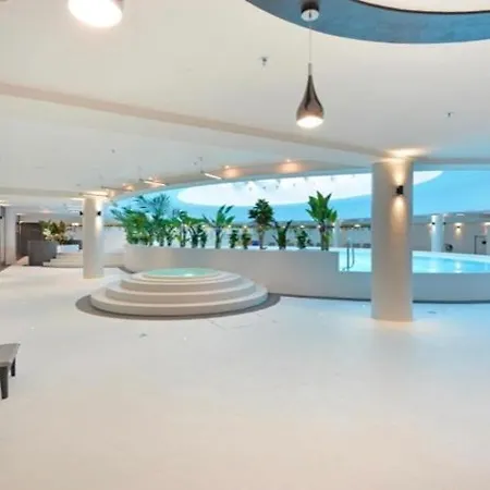 Hanza Tower Downtown 23 Pool & Jacuzzi Appartamento Stettino