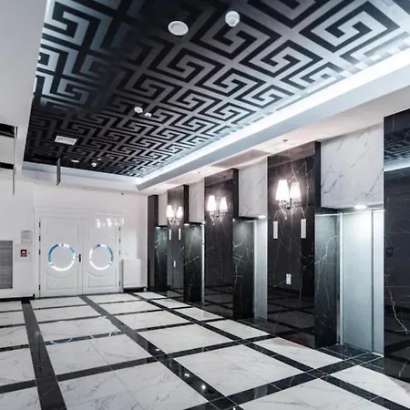 Hanza Tower Downtown 23 Pool & Jacuzzi Appartamento *
